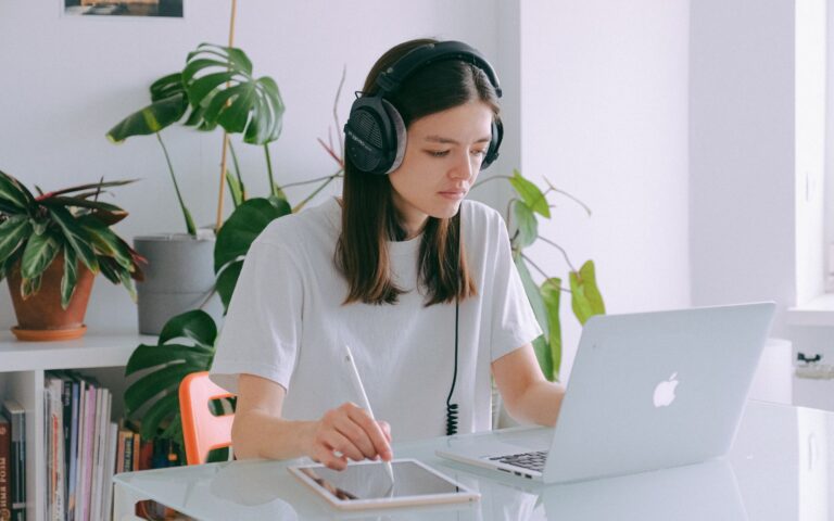 7 best ai tools for freelancers